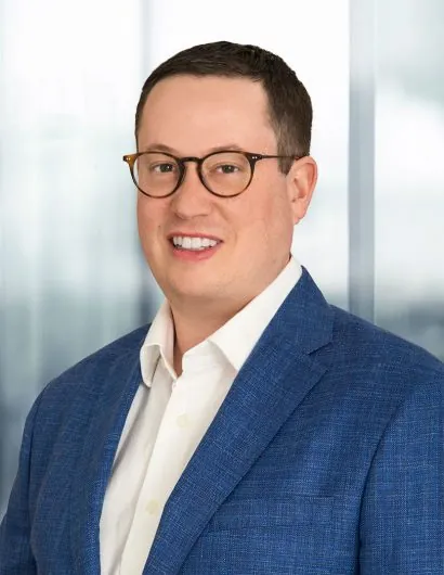 Bio photo of Chris Scharff