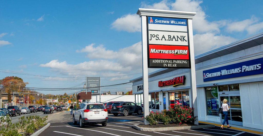 870890 Providence Highway Linear Retail Properties