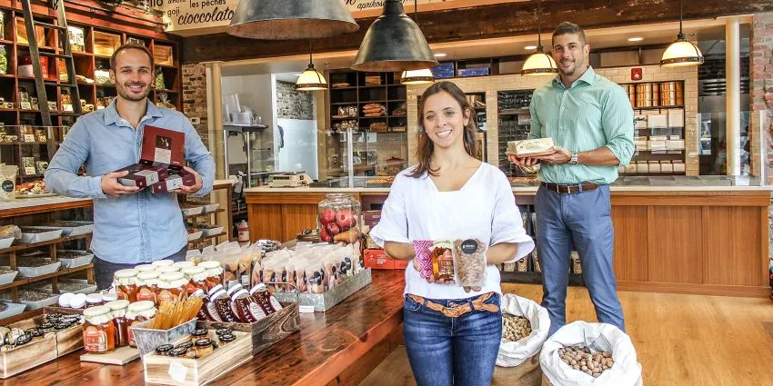 Linear Retail employees with Gräem Nuts and Chocolate employee, at Gräem Nuts and Chocolate