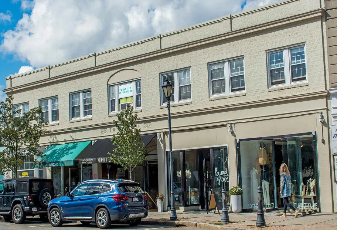 25-35 Central Street