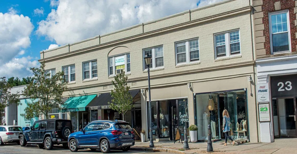 25-35 Central Street
